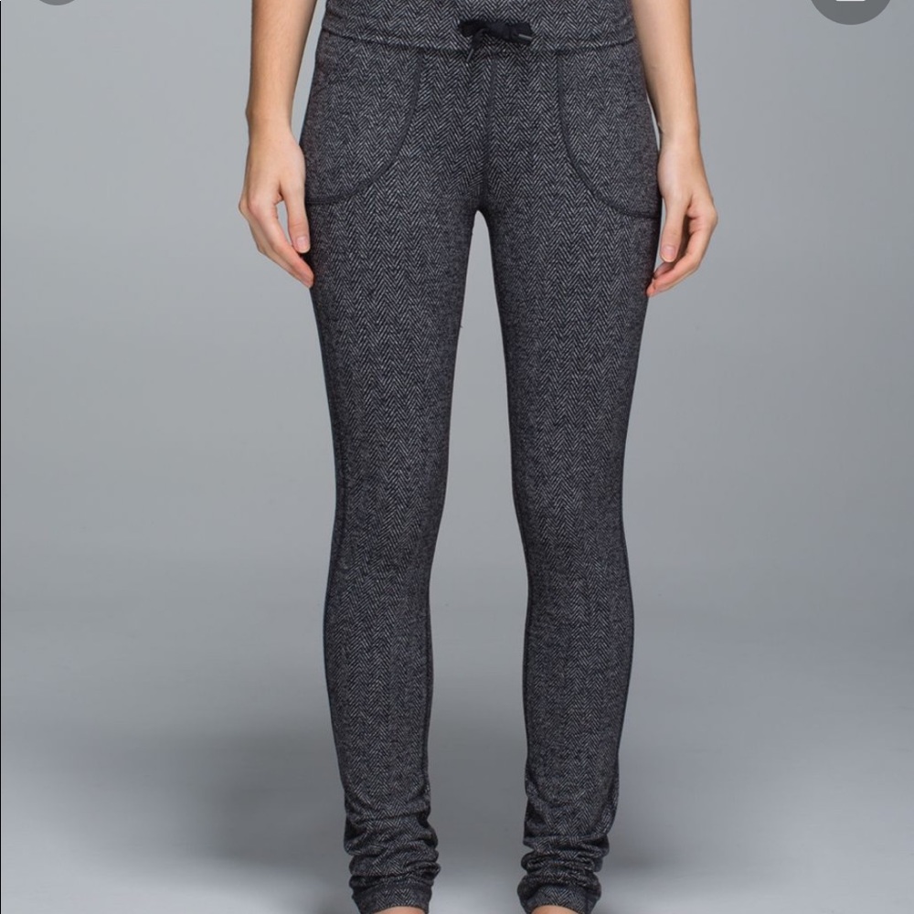 Grey Herringbone Lululemon pants size 6